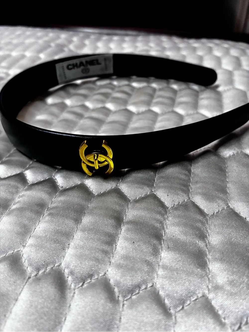 ChaneI✨ Black Leather turn lock headband